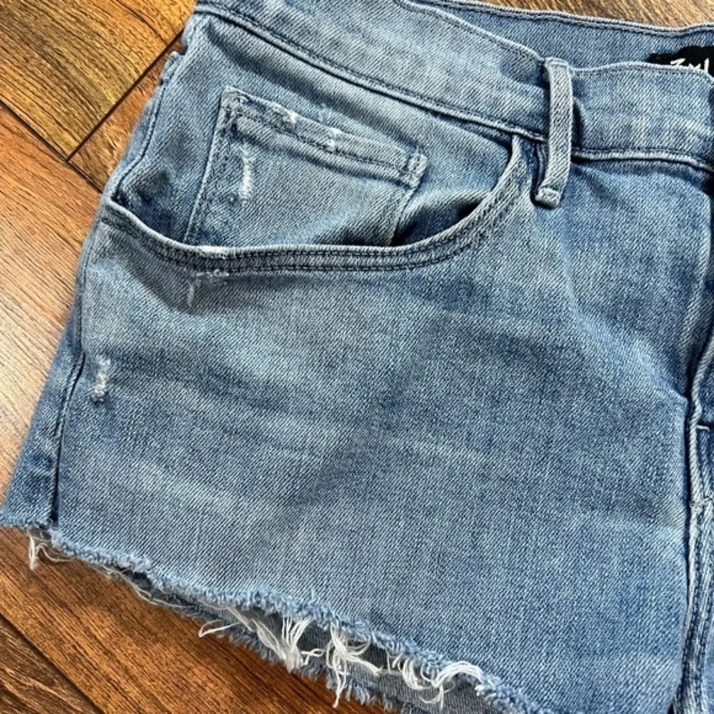 3x1 W2 light wash frayed raw denim shorts C5-14